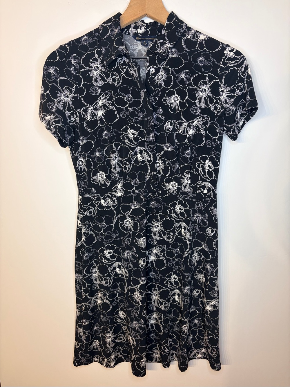 Brooks Brothers Black and White Floral Print Short Sleeve Shirt Dress, Small
